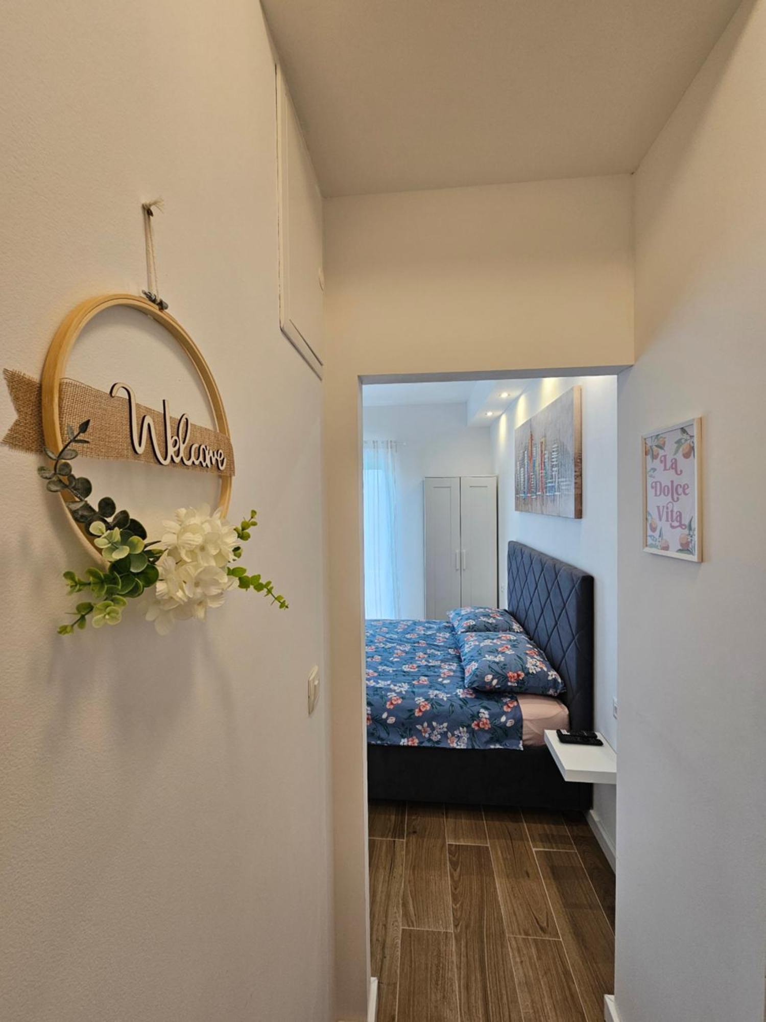 Room Ela Donji Seget Eksteriør bilde